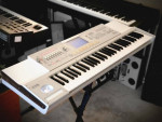 KORG M3 61 WORKSTATION KEYBOARD SYNTHESIZER IN AMAZING SHAPE!