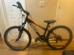 21 Speed TREK 3500 Mountain Bicycle 13 inch frame