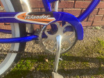 Diamondback Islander beach cruiser. Women's single speed. Kenda tires.