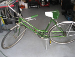 VINTAGE SCHWINN BREEZE STEP THRU