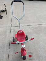 radio flyer steer and stroll trike tricycle bicycle