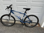 Minty Specialized bike
