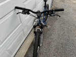 Minty Specialized bike