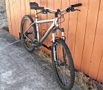 Specialized Rockhopper mountain bike – 17”
