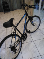 Mens Roadmaster 26" mountain bike