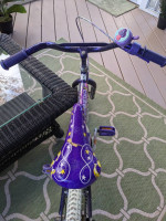 16" DYNACRAFT GIRLS PURPLE BIKE