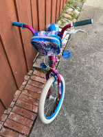 Very nice of KENT 18" girl's bike