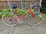 Middle 80's Raleigh Pursuit road bike, 21 1/2" frame, 12 speed