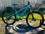 2021 Custom build Yeti ARC Turq 29er like new!