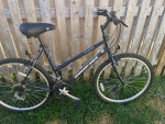 2 Diamondback Moubtain bikes men’s and women’s