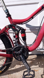 GIANT Small REIGN high end for serious Trail novice Look at pics.!!!!!