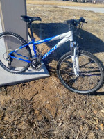 Giant Rincon , Mountain bike ready to ride.