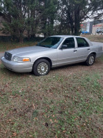 2007 Ford Crown Victoria 97,000 mi