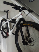 Framed Alaskan carbon 27.5 fatbike/29 medium+