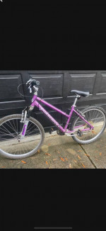 DIAMONDBACK BIKE