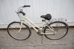 Schwinn Womens Gateway 28 700c Cruiser Hybrid Bike Beige Model S5475TG