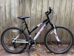 K2 Trailhead Mixte Ladies Mountain Bike
