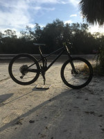 2022 yt izzo large 29er