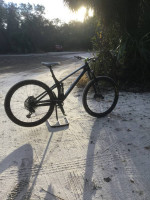 2022 yt izzo large 29er