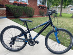 FREE HELMET 24” TREK Young Adult Kids Mountain Bike