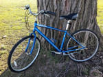 Schwinn Voyageur 3 hybrid bike
