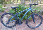 LIKE NEW SCHWINN TRAILWAY HYBRID BIKE