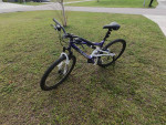 Shimano Genesis V2900 Full Suspension Mountain Bike