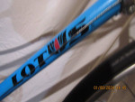 Lotus Challenger; 5'5" to 5'8"; road bike; blue