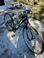 Schwinn Voyager Hybrid Bike in Very Good Condition.