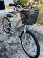 Townie Electra(not electric) 3i Bike in Excellent Condition.