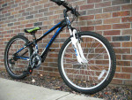 TREK MT 220 Kids Hardtail Mountain Bike Excellent Condition