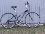 ((( TREK Women's Multitrack 7100 Hybrid/Comfort Bicycle)))