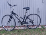 ((( TREK Women's Multitrack 7100 Hybrid/Comfort Bicycle)))