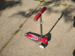 Three Wheel Scooter