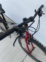 LIKE NEW GIANT Mountain 26” Bike