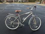 Schwinn 5th Avenue Hybrid Bicycle