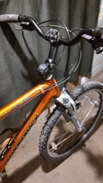 Recently Serviced 1997 Diamondback 3 .0 full suspension medium fra