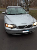 2004 Volvo V70 2.4 FWD 142,000 mi
