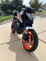 2021 KTM 890 Duke r
