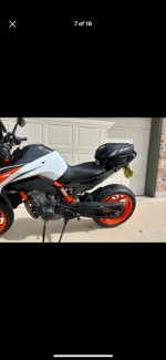 2021 KTM 890 Duke r