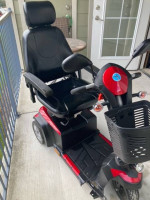 Drive Medical Ventura DLX scooter