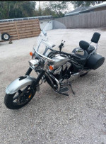 Clean 2013 Honda 1300 cc Interstate Cruiser loaded and only 5991 miles