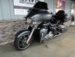 2022 HARLEY DAVIDSON ULTRA LIMITED, VERY LOW MILES, VERY NICE BIKE!