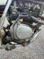 TRADES? $1500 2002 HONDA XR200R. GREAT FOR ALL RIDERS GARAGE S