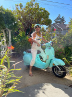 Electric Scooter/Moped Vespa Style!! Brand NEW!