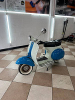 vintage 1961 Vespa 125cc all original mint condition and runs great