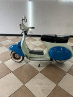vintage 1961 Vespa 125cc all original mint condition and runs great