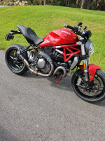 Ducati Monster 1200