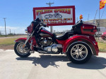 
      2012 HARLEY TRI-GLIDE  
