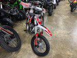 Trailmaster TM23 125cc Dirt Bike, Electric and Kick Start, Automatic C